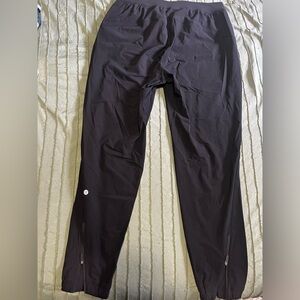 Adapted state HR jogger sz 8